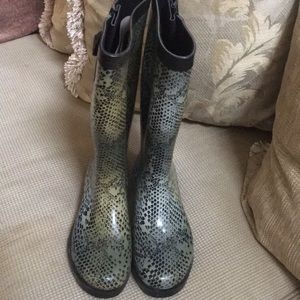 Capelli of New York animal print tall rain boots size 7